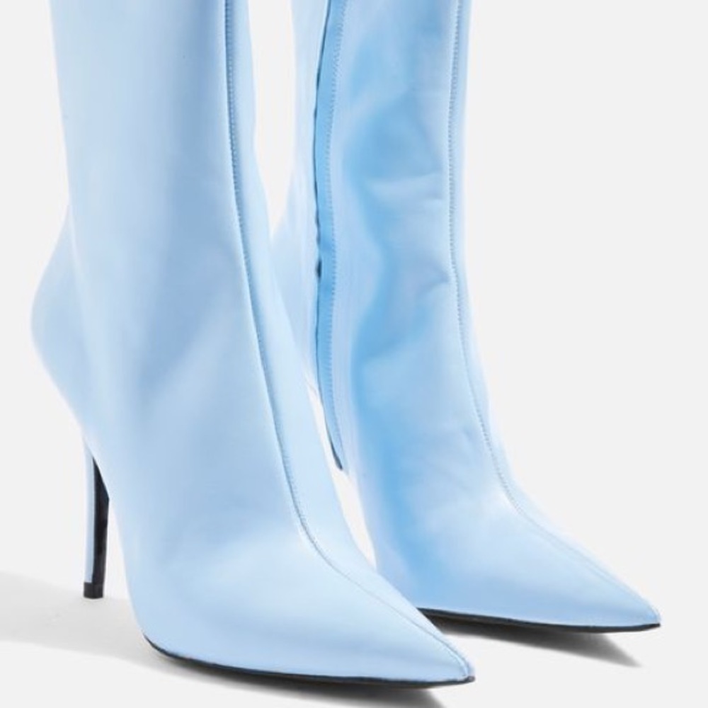 Topshop ‘Hazzard’ baby blue ankle boots. Made in Spain.